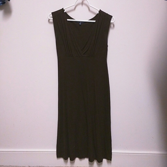 Gap vneck dress