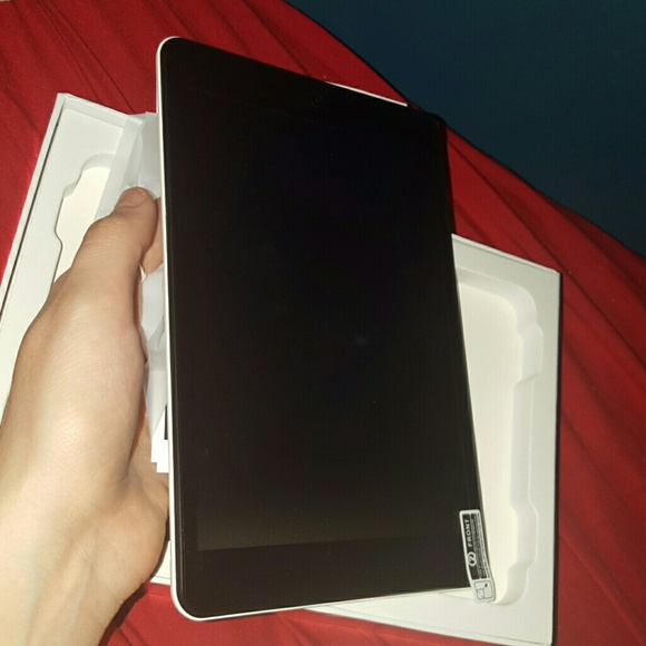 Tablet - Picture 2 of 4