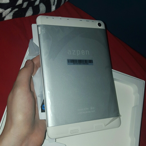 Tablet - Picture 3 of 4