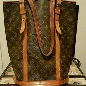 💥Louis Vuitton Bucket GM Monogram Shoulder Bag💥
