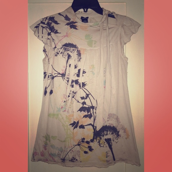 Cream Colored Flowing Tie-Collar Tunic