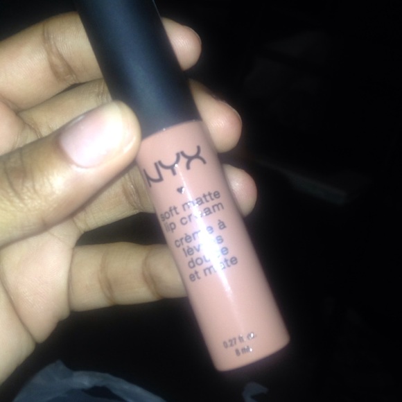 NYX Matte lip cream