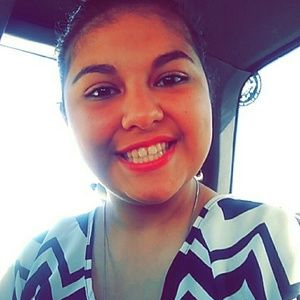 Meet your Posher, Cristina