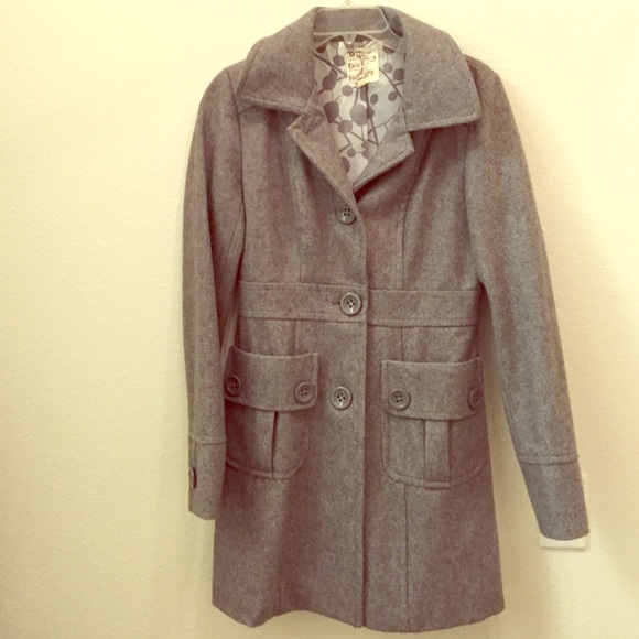 ☔️☁️LIKE NEW: Tulle Peacoat☁️☔️