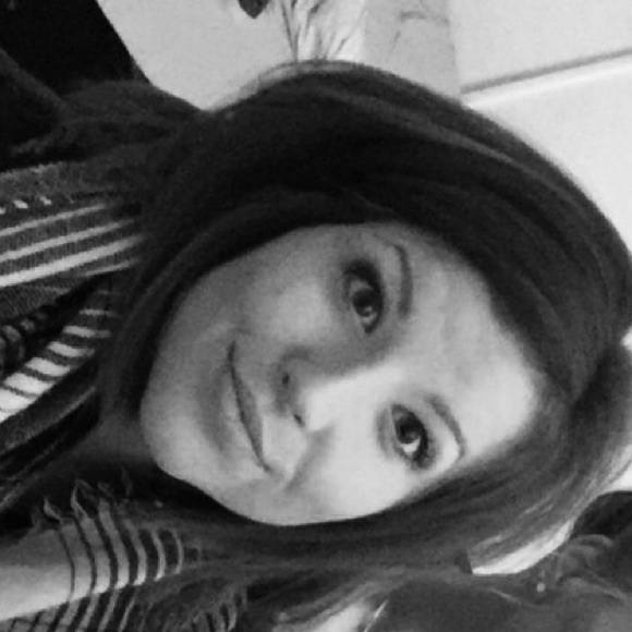 Meet your Posher, Hayley