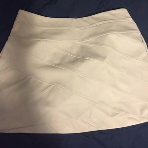 Express cream skirt