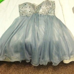 (Unknown) brand. Grey/Silver Mini Dress