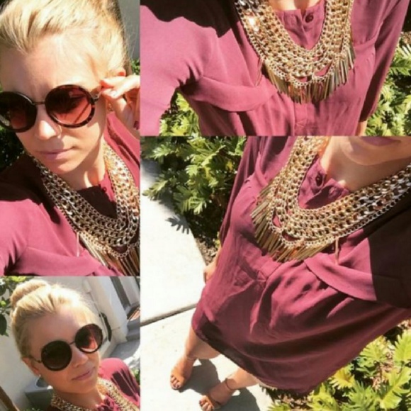 Jewelry | Fringe bib gold necklace - Picture 4 of 4