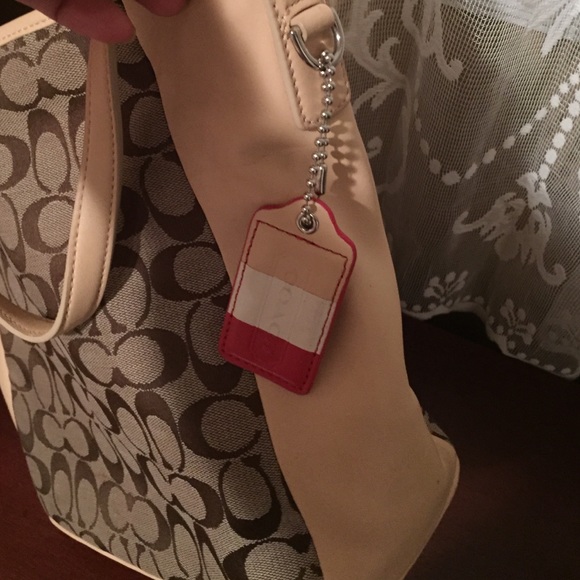 Coach medium size purse