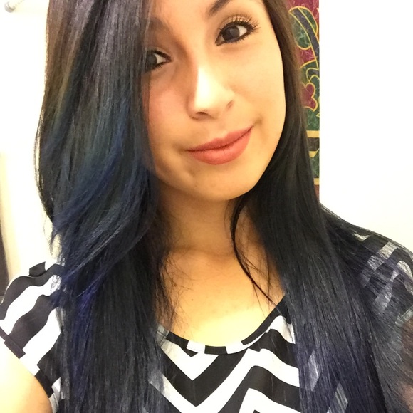 Meet your Posher, Briana