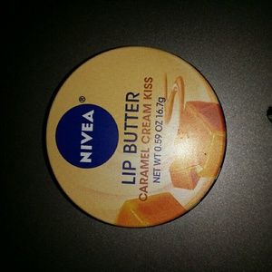 Nivea lip butter  Carmel cream