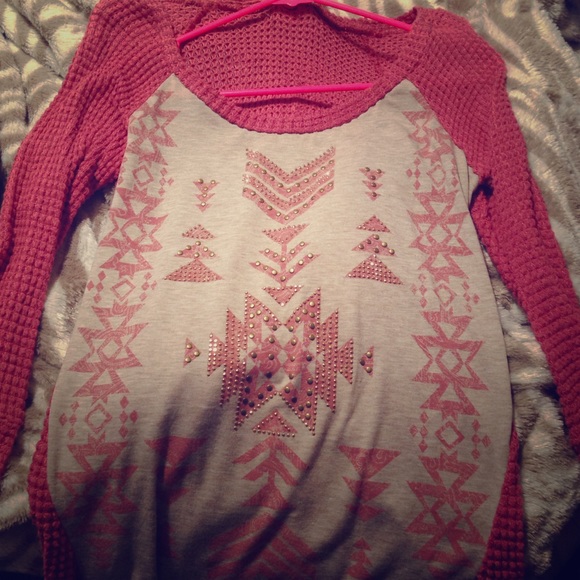 Traded. NEW 3/4 sleeve Maurice's shirt