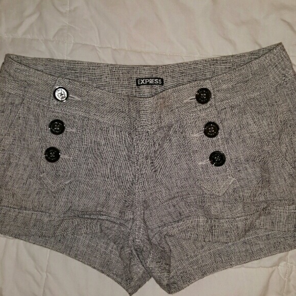 💕Express shorts