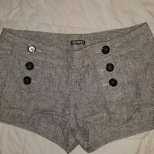 💕Express shorts