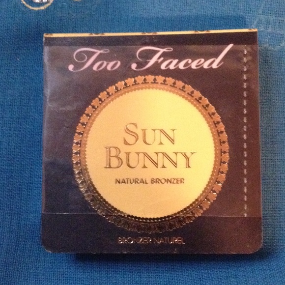 Too faced bronzer
