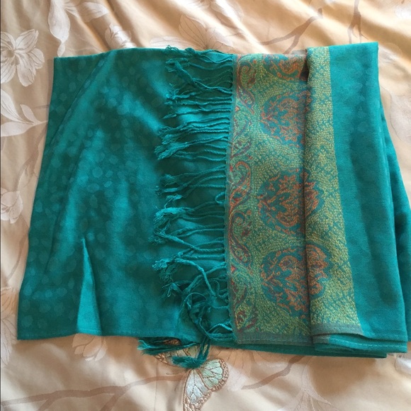 Stunning cozy pashmina