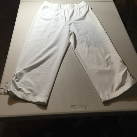 Zenergy by Chico's workout capris
