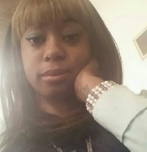 Meet your Posher, Jacqueline