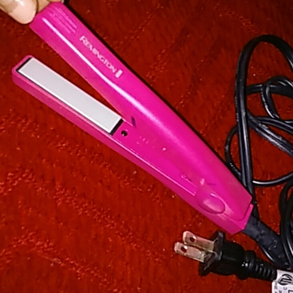 Mini hair straightner