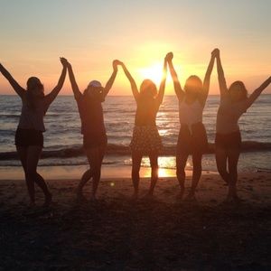 Meet your Posher, Cynthia