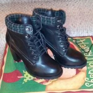 Women's boots