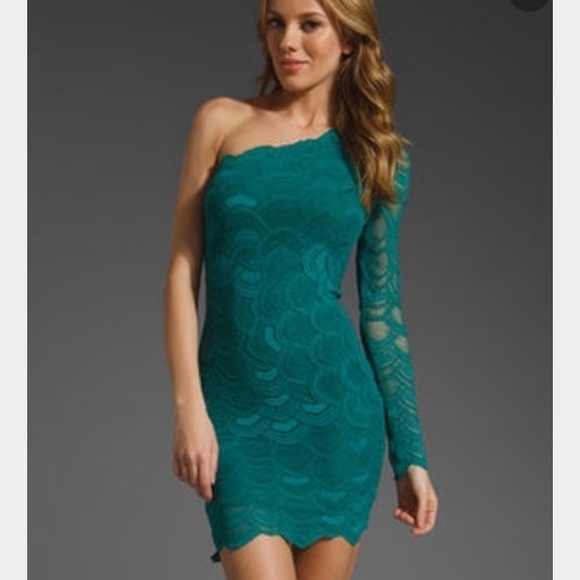 Nightcap One Shoulder Emerald Asymmetrical Dress