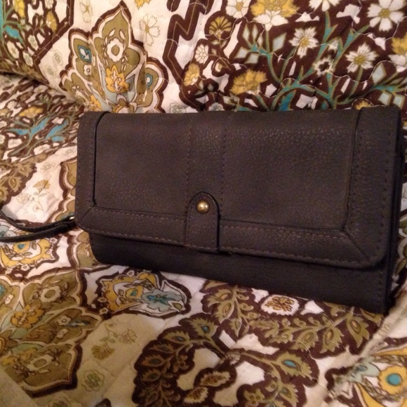 Gray wristlet
