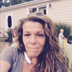 Meet your Posher, Lorieann