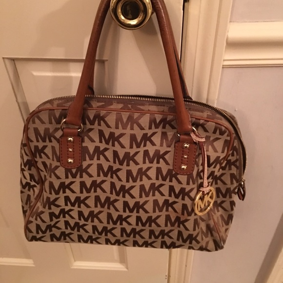 Authentic MK