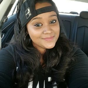 Meet your Posher, Renelle