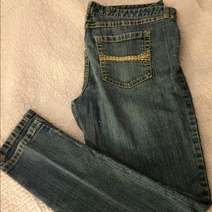 **PRICE CUT** Rue 21 jeans