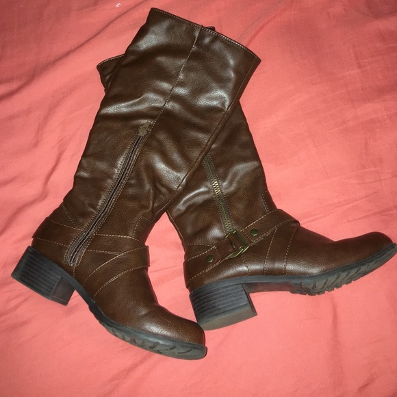 Brown leather boots make offer :)