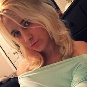 Meet your Posher, Ansley