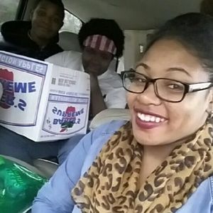 Meet your Posher, Ajasha