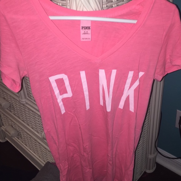 Victoria secret tee - Picture 1 of 1