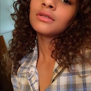 Meet your Posher, Makayla