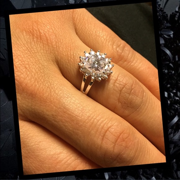 🌟Sterling silver, cubic zircon ring🌟 - Picture 2 of 2