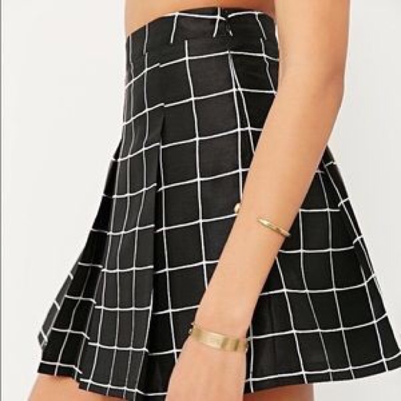 Grid skirt