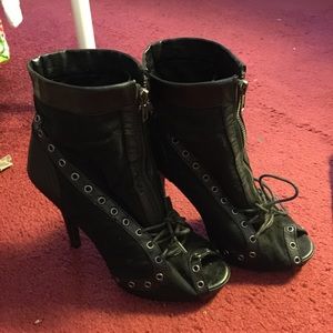 Black CITY SNAPPERS Shoetie.