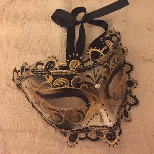 Elegant Masquerade Mask
