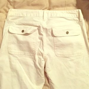 Gap white ankle cropped jeans