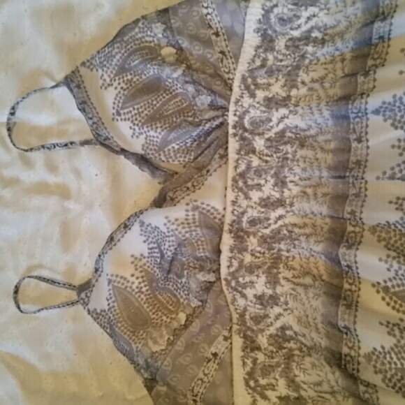 NWOT Grey and white maxi dress