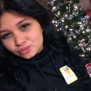 Meet your Posher, Salina