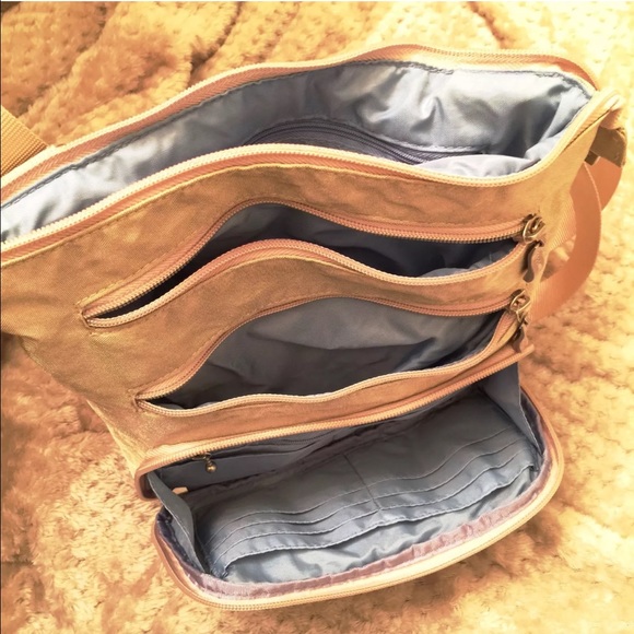 Sold - Picture 3 of 4