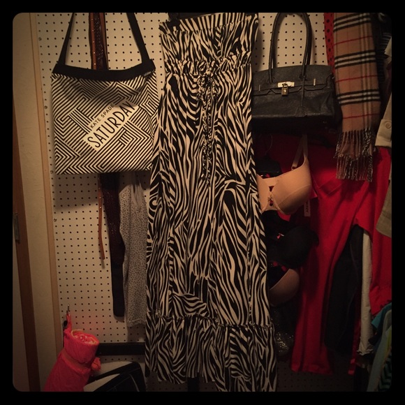 Zebra strapless dress