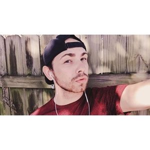 Meet your Posher, Tyler