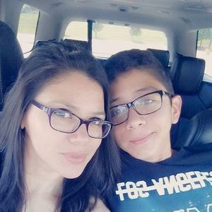 Meet your Posher, Alaniz