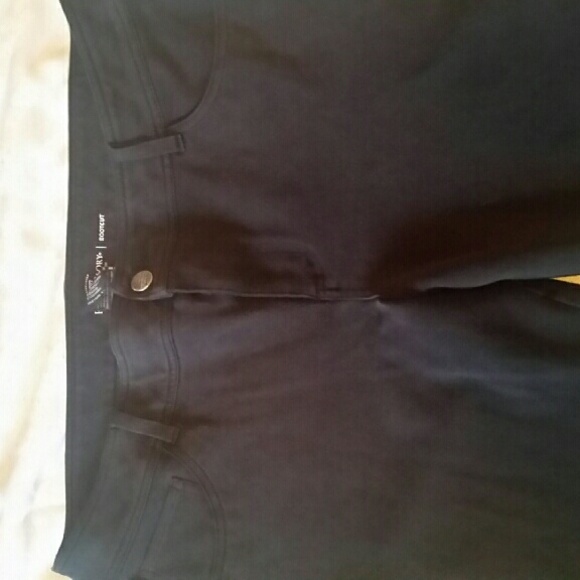 Black stretchy "jeans" *[SOLD]* - Picture 2 of 3