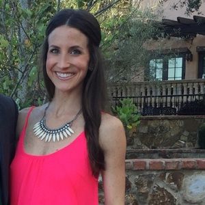 Meet your Posher, Adrianne