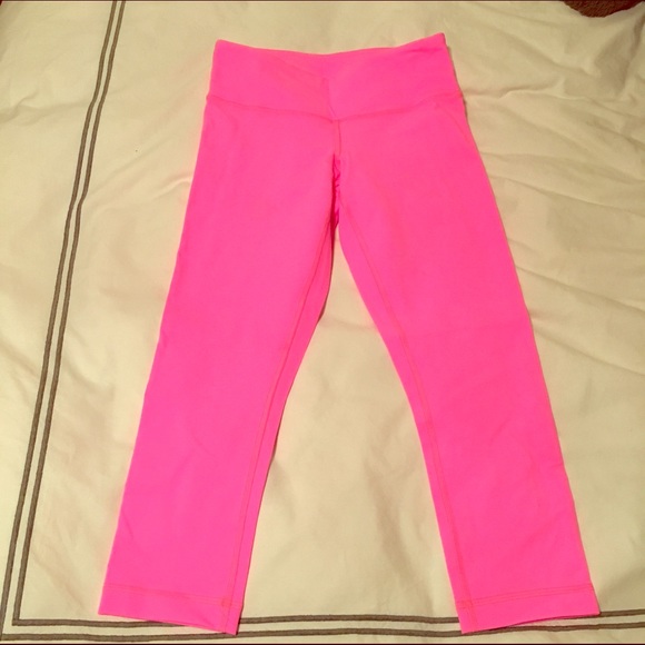 Lululemon wunder under crop